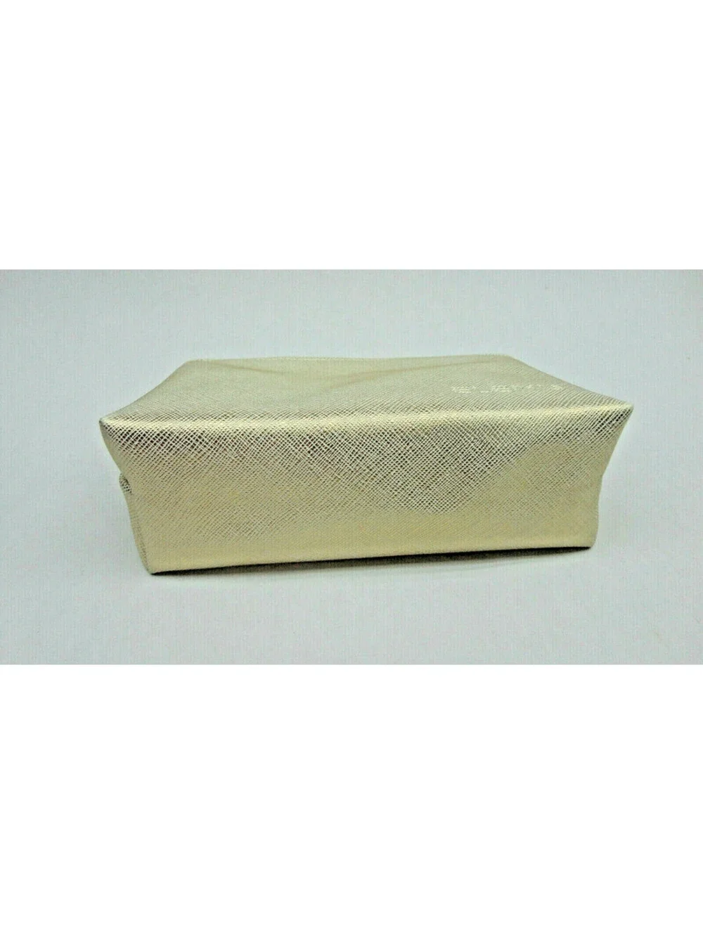ELEMIS outer material